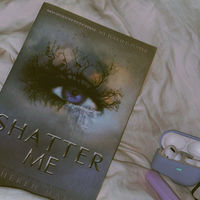 book lovers <3 community's profile image