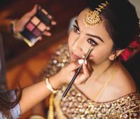 Makeup Artist in India community's profile image