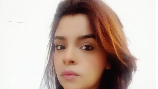 Maroua Boulati - Tarot Card Reader