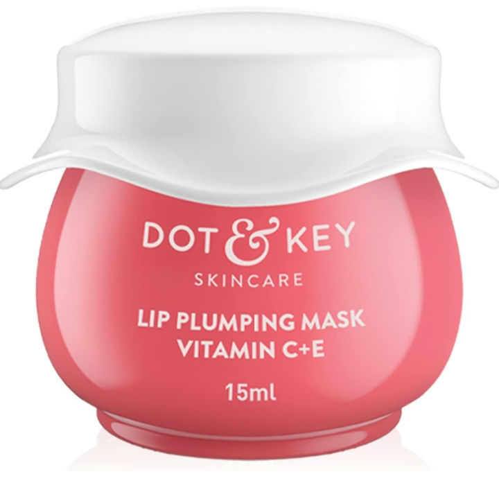 The Dot & Key Lip Plumping Mask has received mixed reviews. Some users have reported positive outcomes like brighter and pinker lips with regular use, visible color difference, and softening of lips with reduced pigmentation. The product is described as ultra-moisturizing and antioxidant-rich, infused with Vitamin C to fade lip pigmentation and reveal softer, smoother, and plumper lips. However, there are contrasting opinions where users have experienced dryness after using the product.