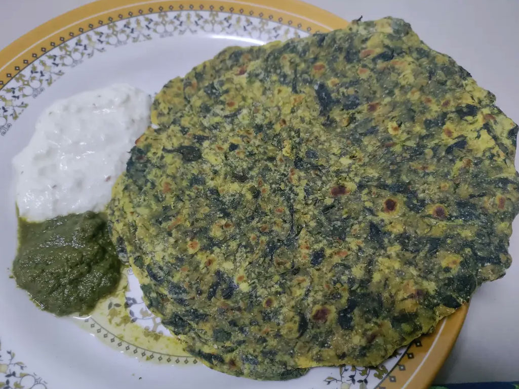 I had methi paratha with curd, and green chutney for dinner, yesterday, What did you consume ?