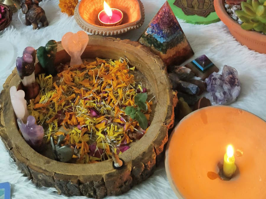 Thank you so much for your feedback Maansii🙏  I am deeply grateful to the Divine, the Angels, and the Universal energies for guiding and holding space during this 7 Chakra healing session. I am truly glad to hear that you are feeling relaxed and aligned - that’s a beautiful confirmation that your energy body has received and responded to the healing vibrations.

May this alignment continue to unfold more peace, clarity, and strength in your path ahead.
Gratitude to you for being open and receptive to this sacred process.
Love and light💚