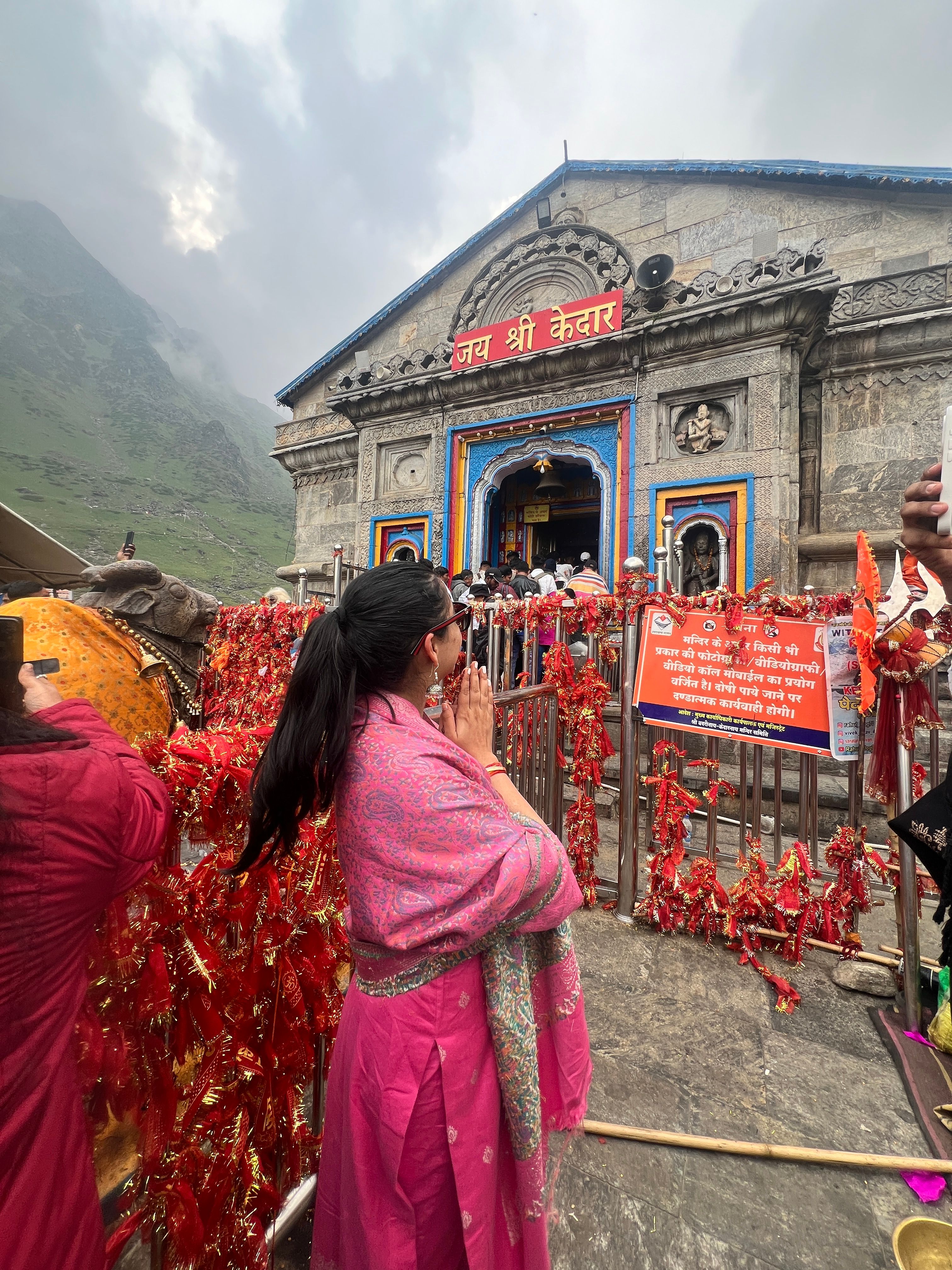 Blessings to all my girl gang from Kedarnath! ❤️
@@@@simranna501 @