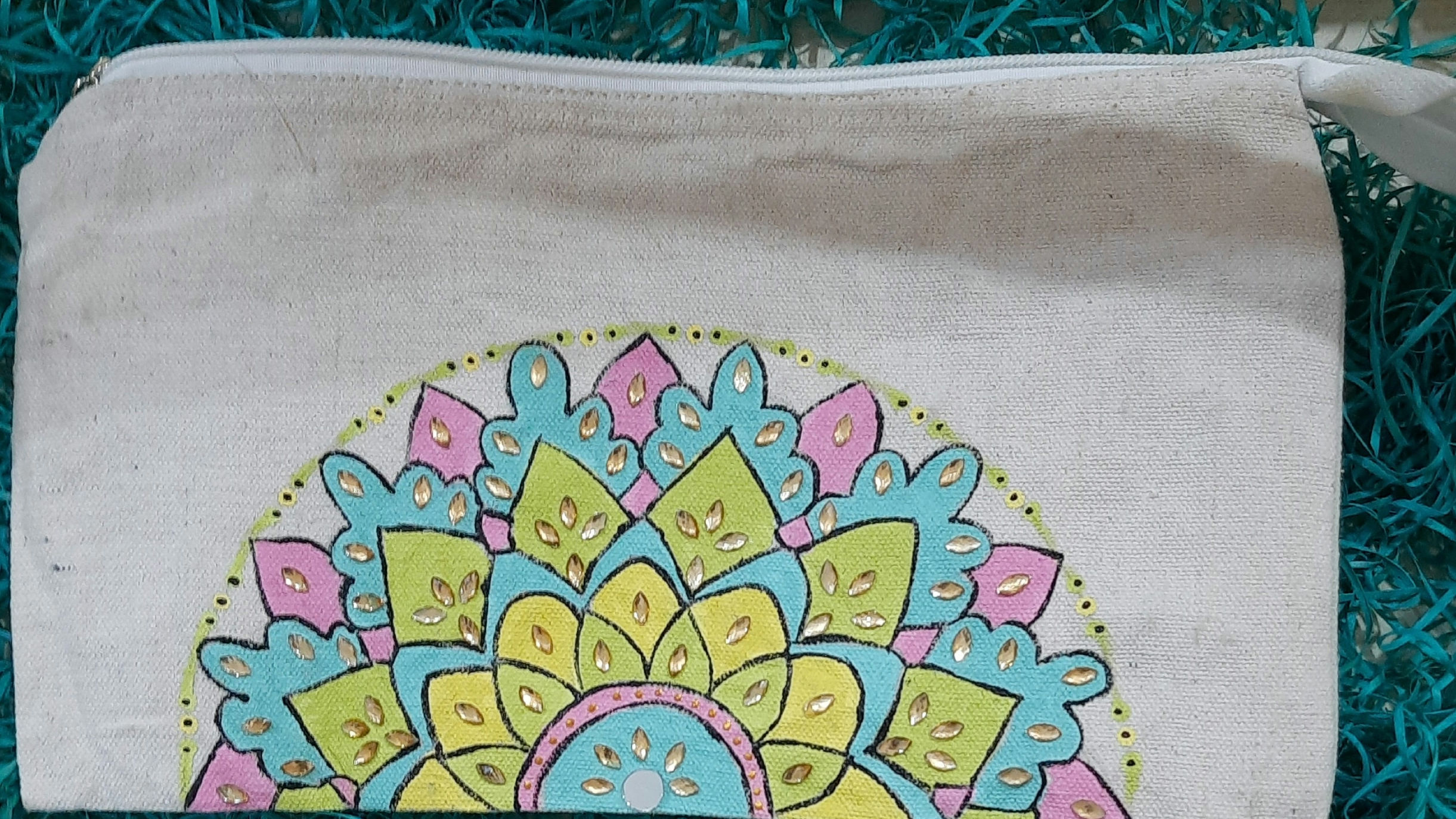 multipurpose pouch ,can be customized, minimum order 6 pieces.
for enquiry send message.