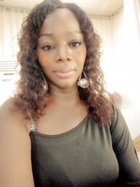 @AnnieMetu Profile Image | coto