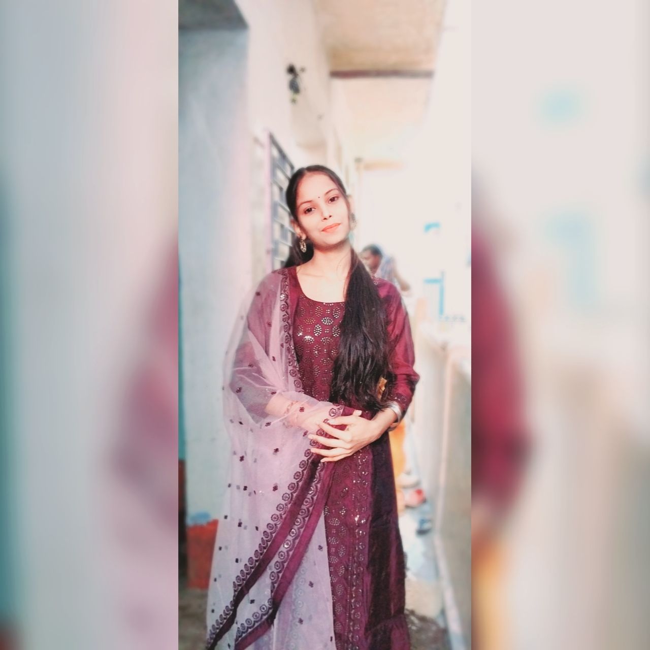 Khushiyaan's avatar