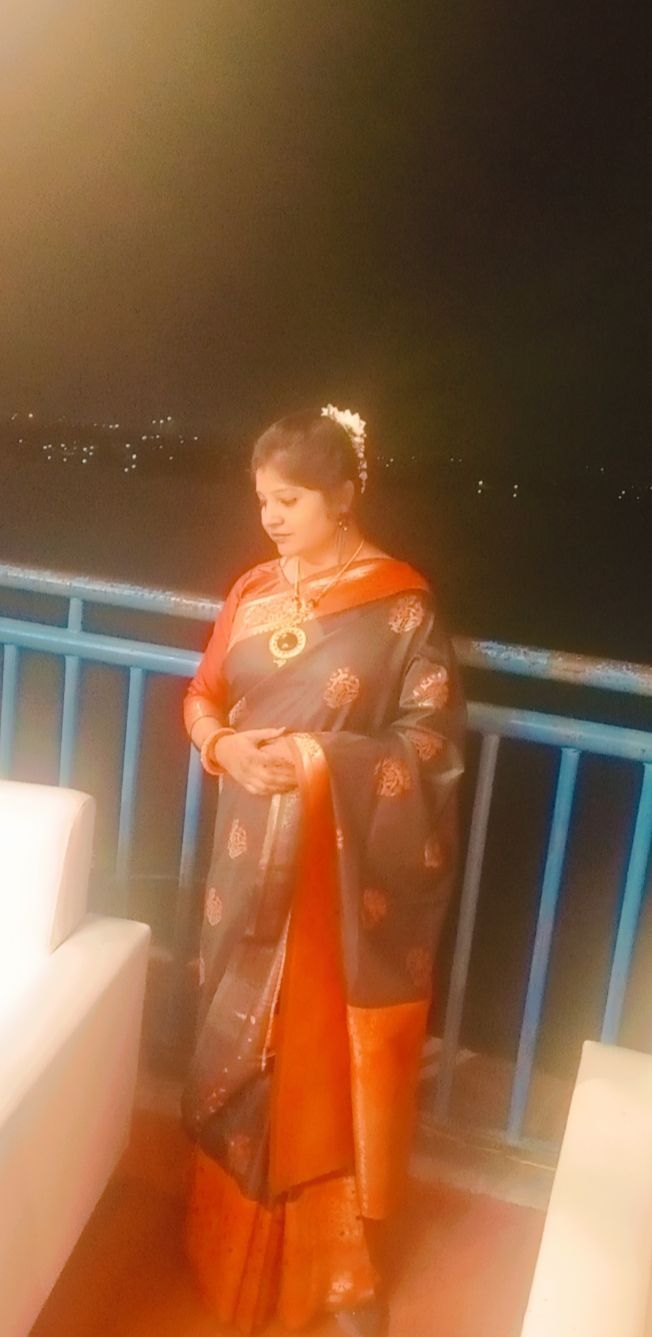 Holika's avatar