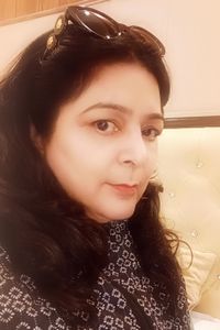 @seemabhatia Profile Image | coto