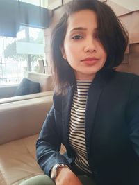 @Jay_letsconnect Profile Image | coto